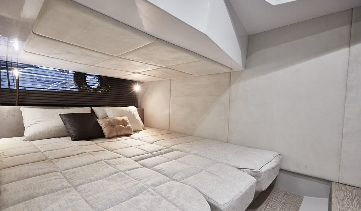 Sessa C38 interieur (6)
