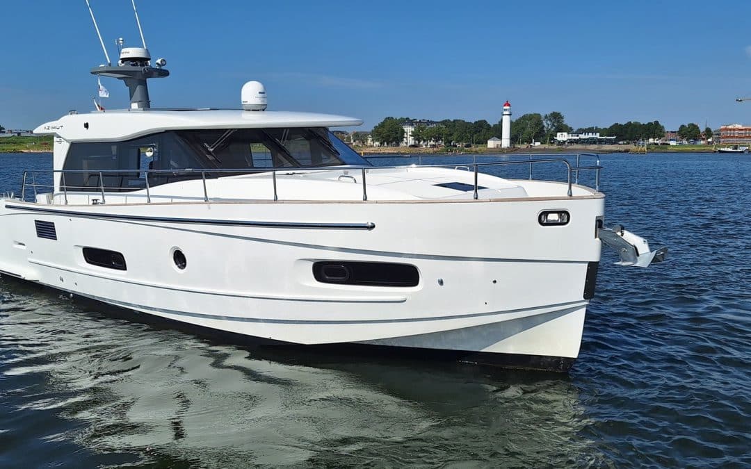 Pre-owned Azimut Magellano 43HT